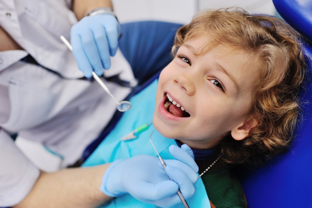 Пломбирование молочных зубов