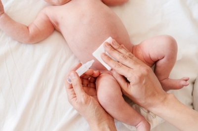 Омфалит у детей