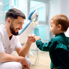 Страшно удалять молочный зуб? Советы детского стоматолога